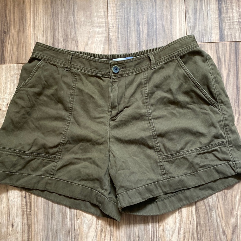Old Navy Woman’s Surplus Shorts
